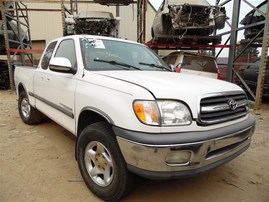 2002 Toyota Tundra SR5 White Extra Cab 4.7L AT 2WD #Z21549